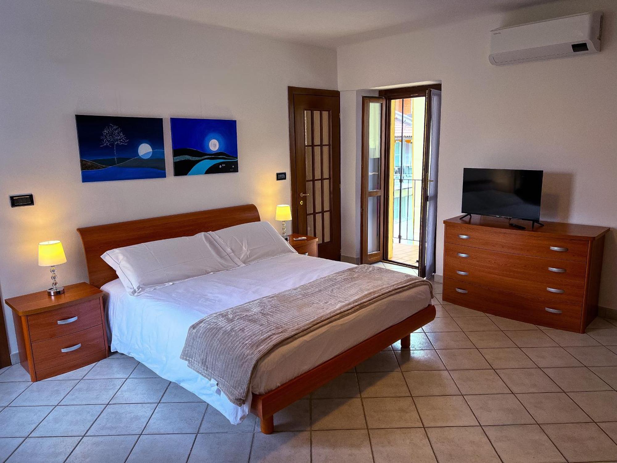 Ca' Vittoria Urban Lodge ألبا المظهر الخارجي الصورة