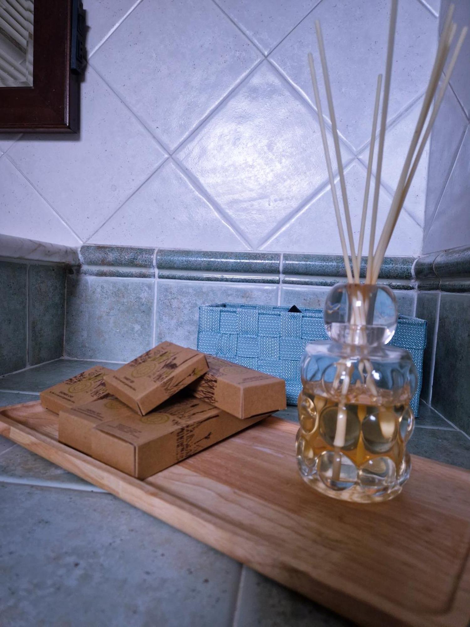 Ca' Vittoria Urban Lodge ألبا المظهر الخارجي الصورة