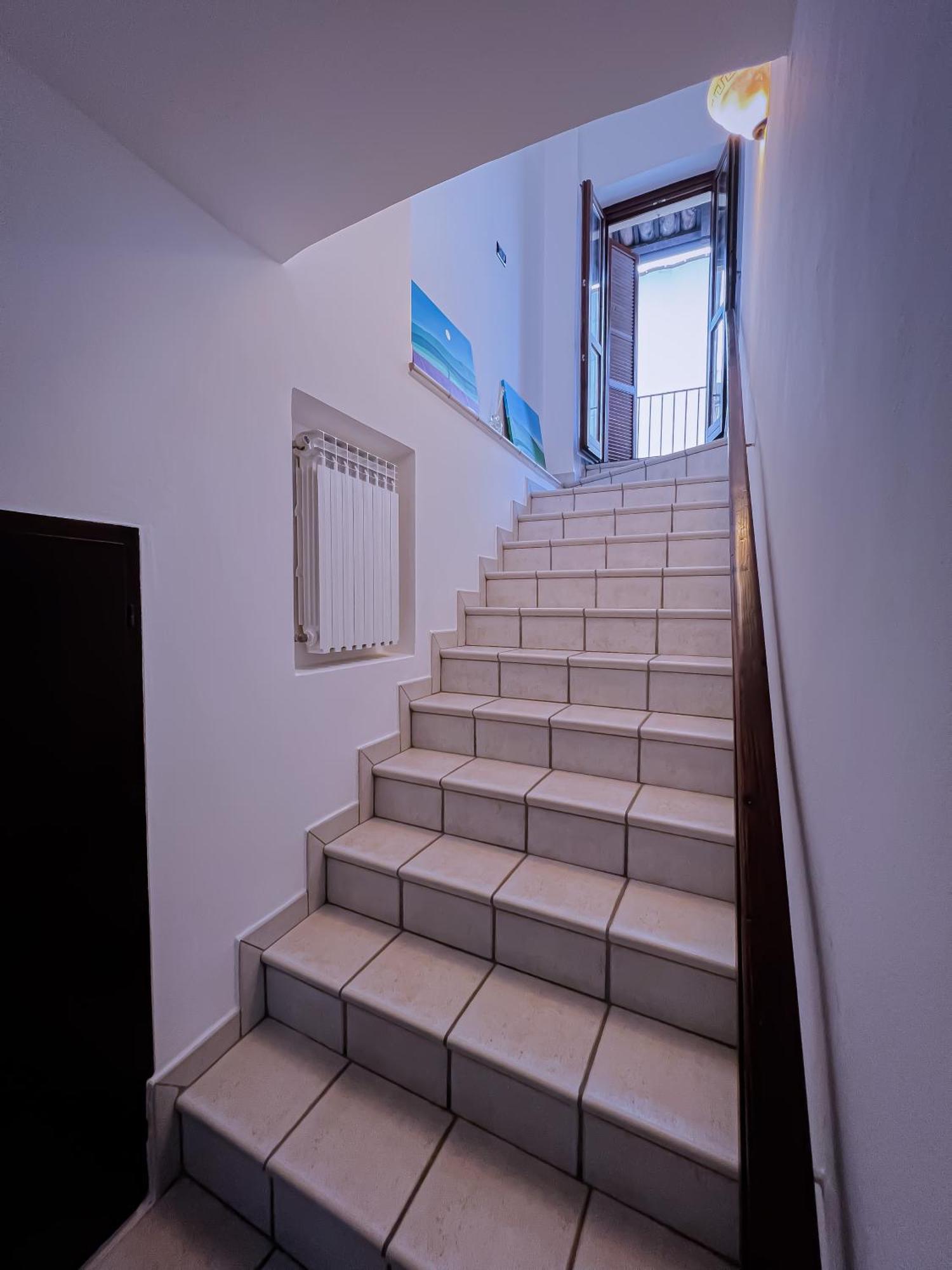 Ca' Vittoria Urban Lodge ألبا المظهر الخارجي الصورة